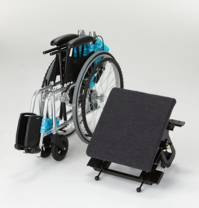 電動リフトアップ車いすL78(介助用)